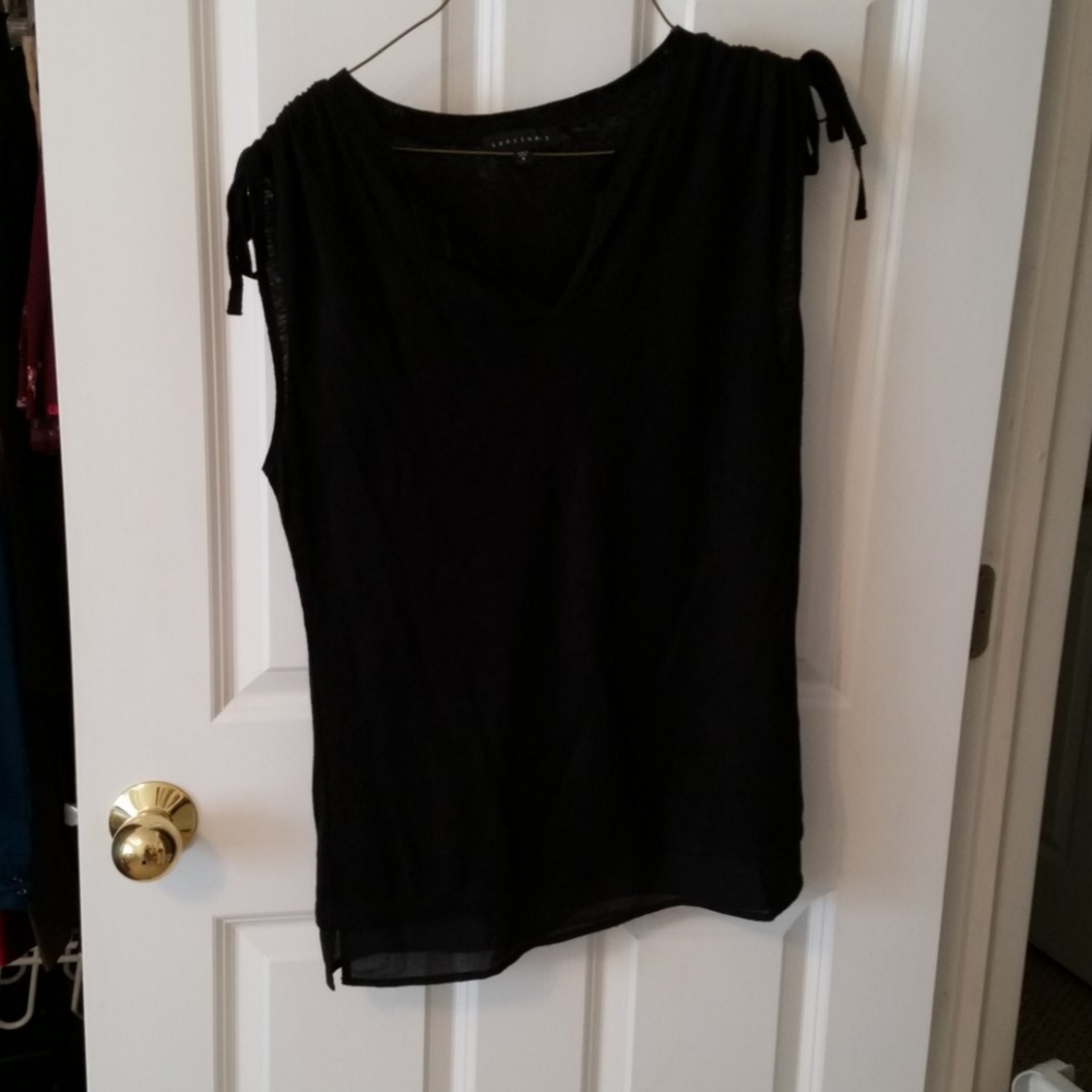 Oversized tied sleeved top